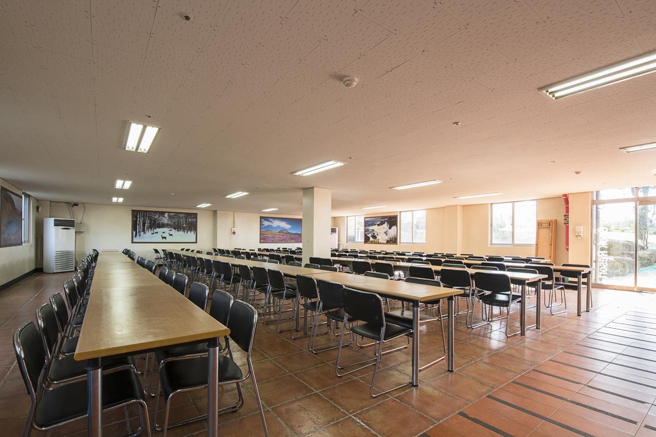 Jeju Youth Hostel Buitenkant foto
