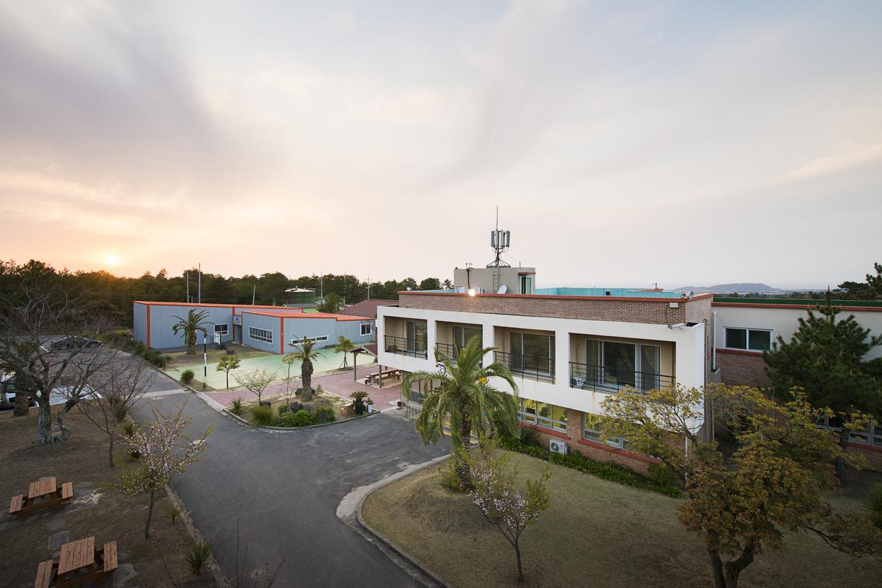 Jeju Youth Hostel Buitenkant foto